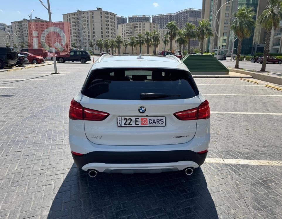 بي ام دبليو X1